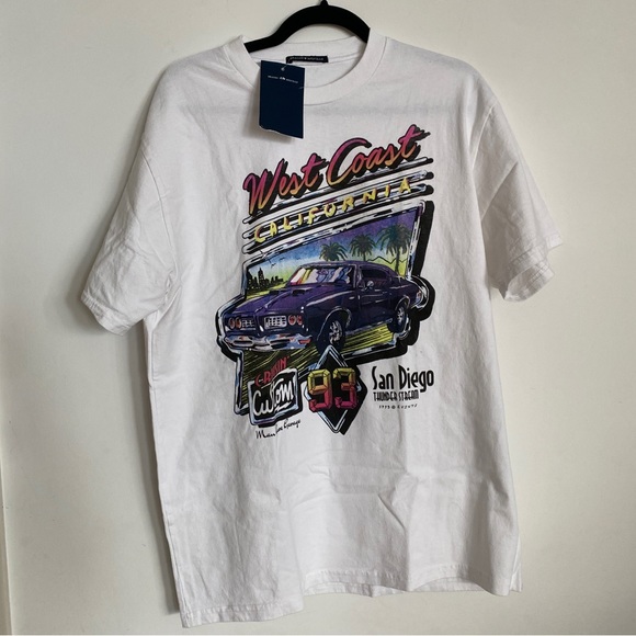 Brandy Melville Tops Brandy Oversized Graphic Tee Poshmark